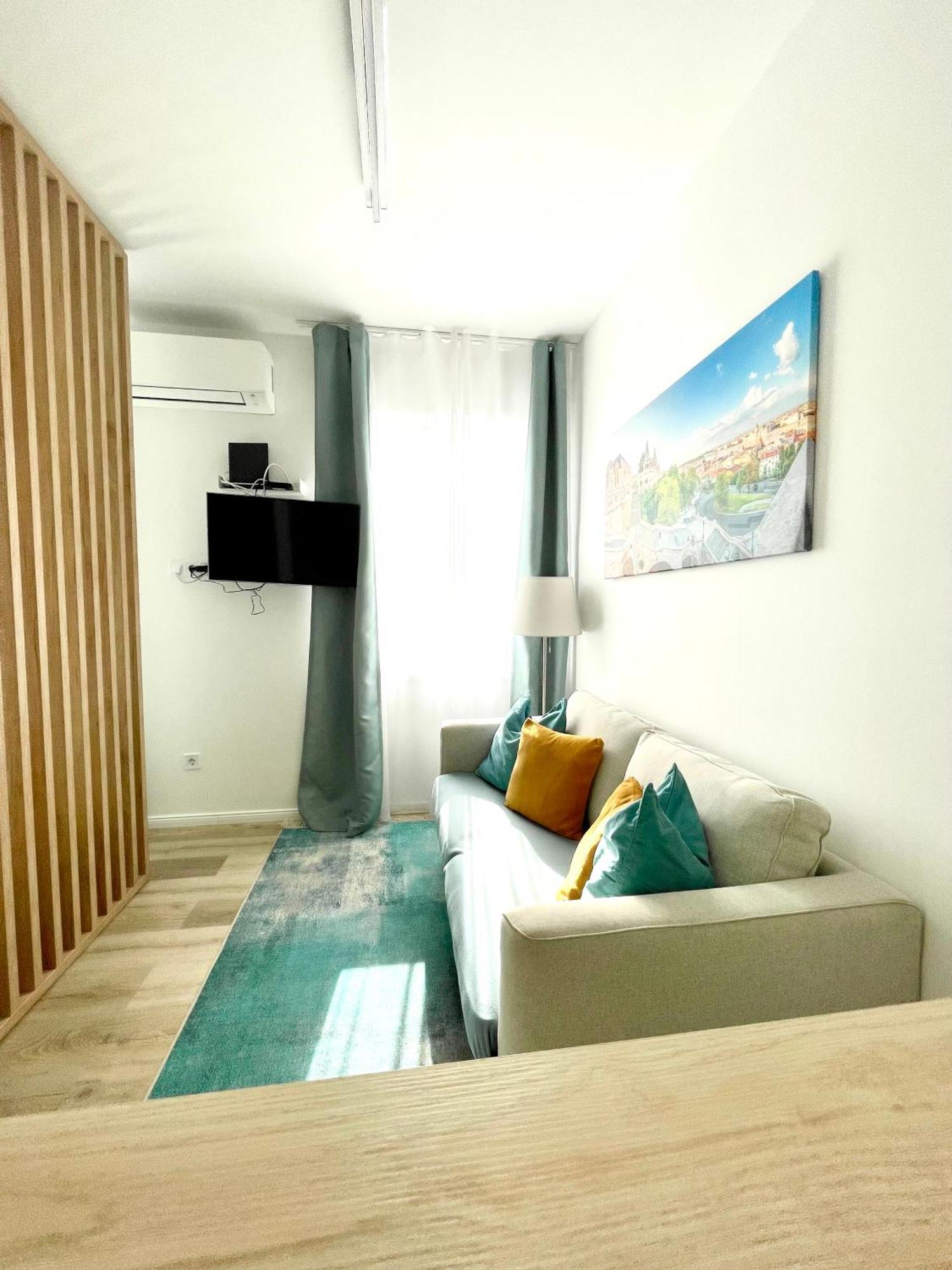 Margaret Apartment Next To The Lukacs Spa With Panorama Danube Budapest Esterno foto
